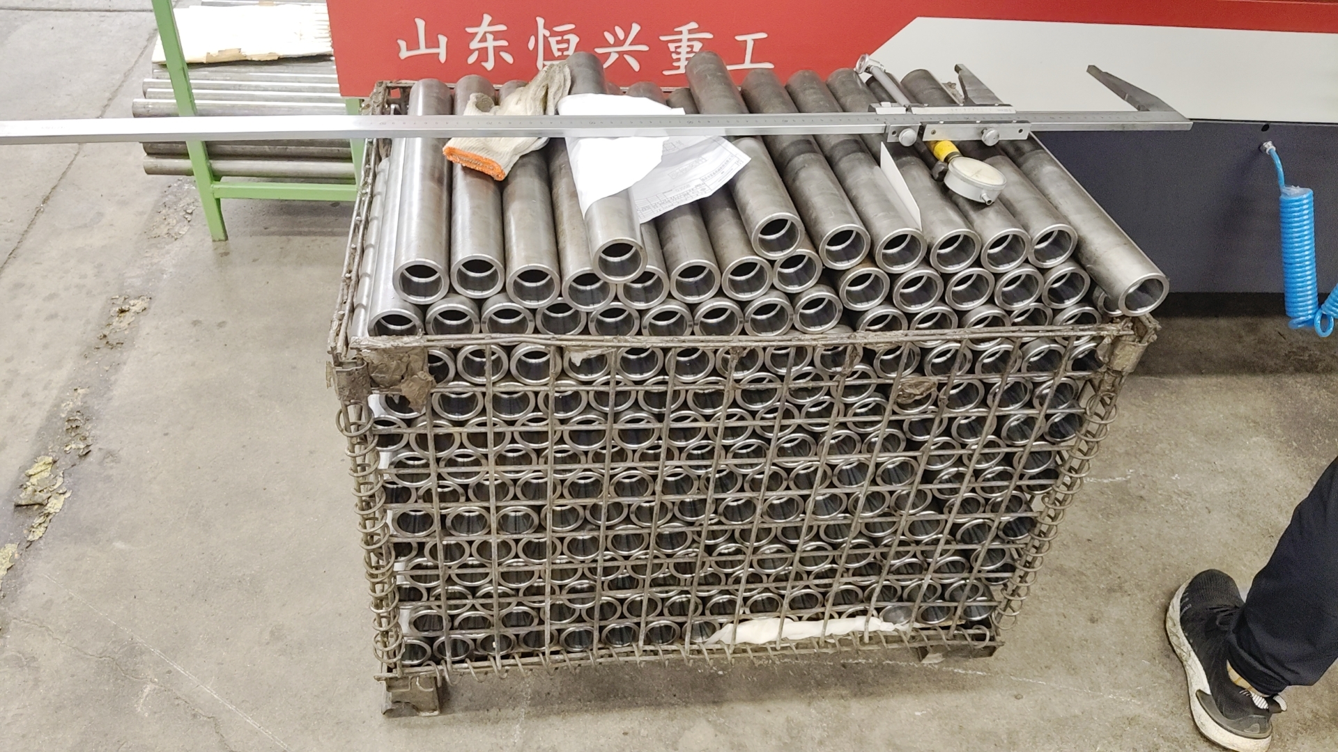 雙頭數控車(chē)床設備